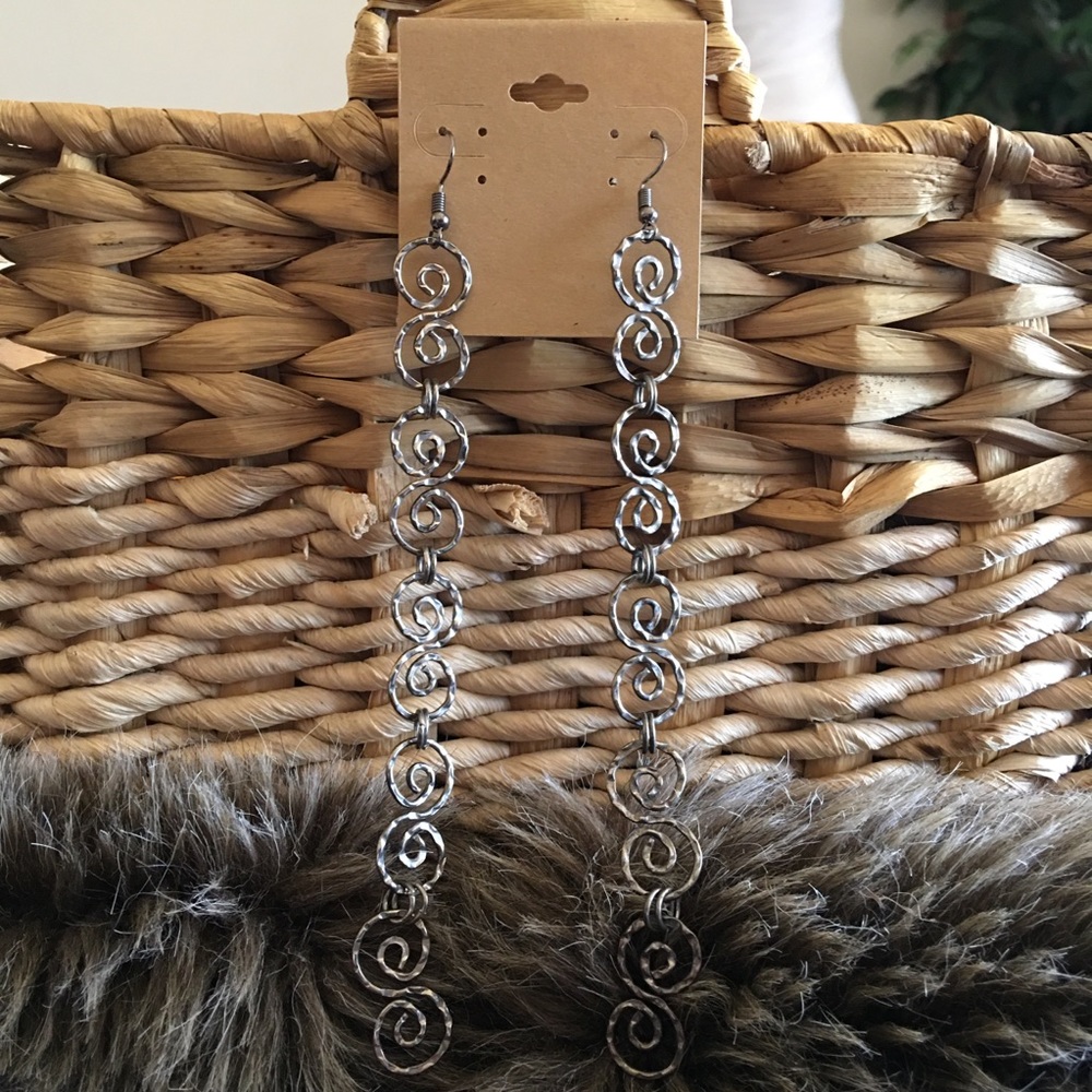 Vintage repurpose silver hammered coil earrings